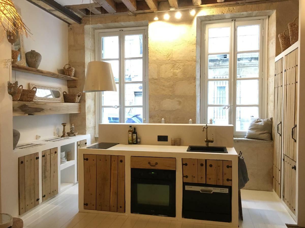 Mirmont Greek Style Apartment Бордо Екстериор снимка