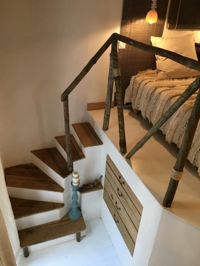 Mirmont Greek Style Apartment Бордо Екстериор снимка